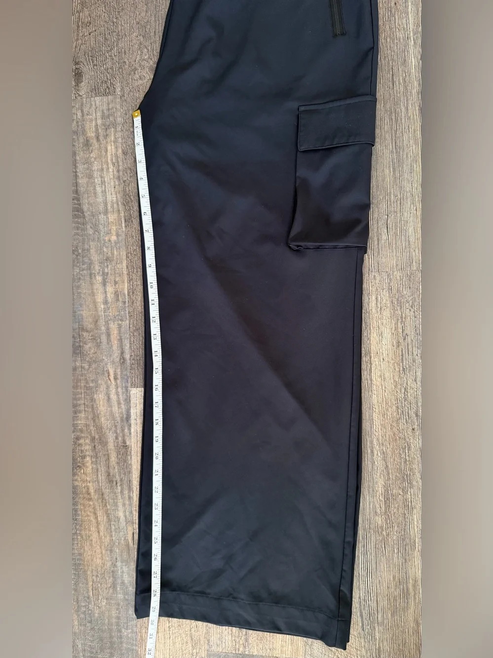 Beyond Yoga XL City Chic Wide Leg High Rise Cargo Pant Black Inseam 29.5